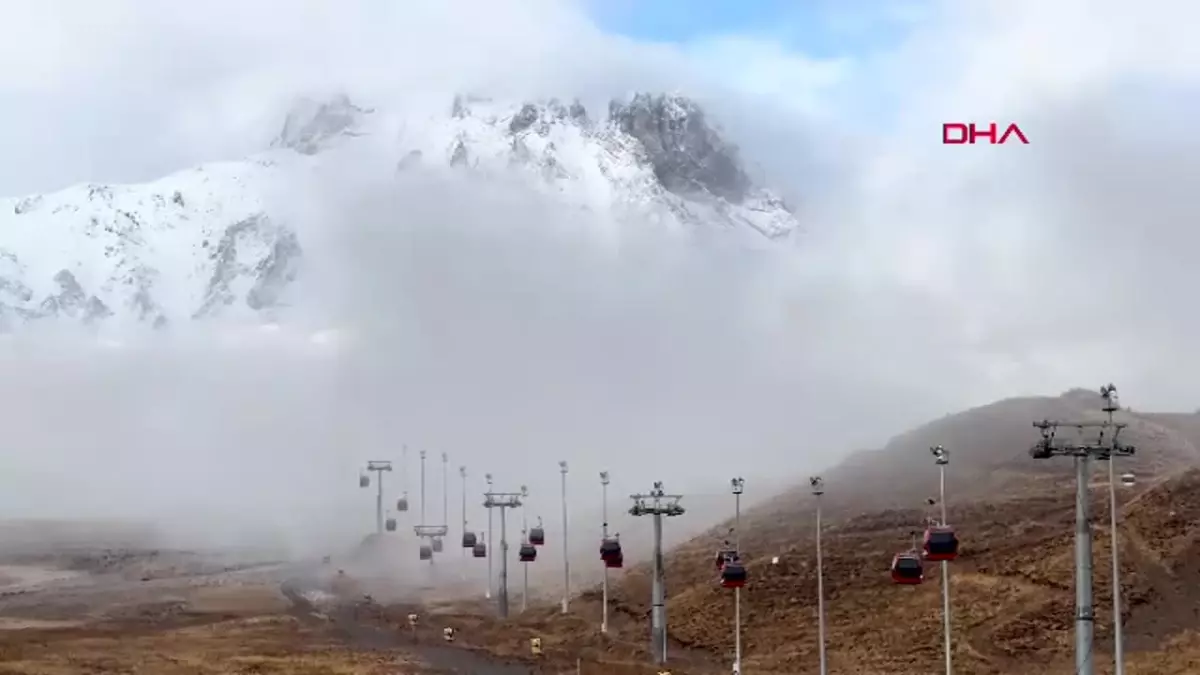 Erciyes Dağı’na Kar Yağdı: Kış Turizmi için Hazırlıklar Tamamlandı