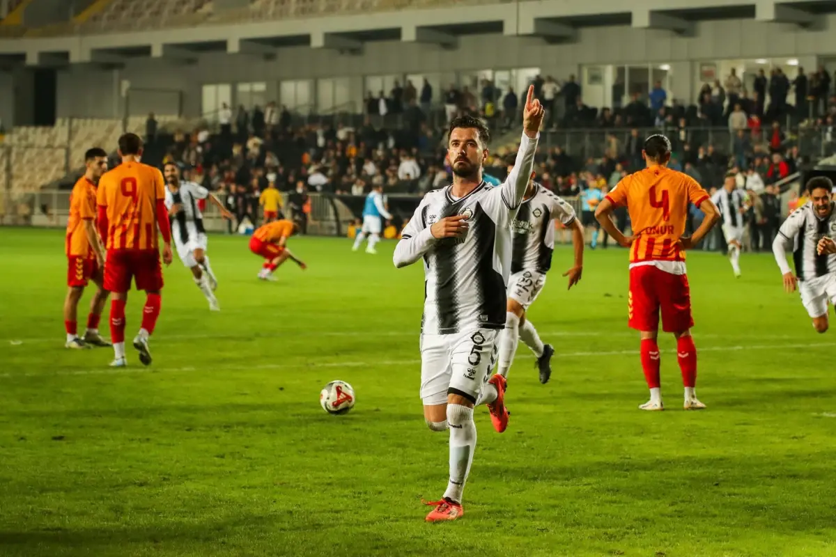 altay tire fkyi gecerek uc puan aldi ZCFR5jkO.jpg