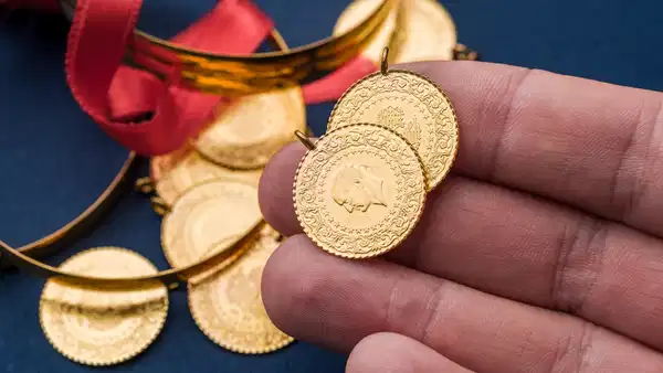 altin-fiyatlarinda-trump-darbesi-gram-ceyrek-ve-cumhuriyet-altini-bugun-ne-kadar-oldu-guncel-iriOchem