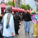 boluda-saganak-ve-dolu-sonrasi-cadde-ortasinda-halay-cnnBEeZ8